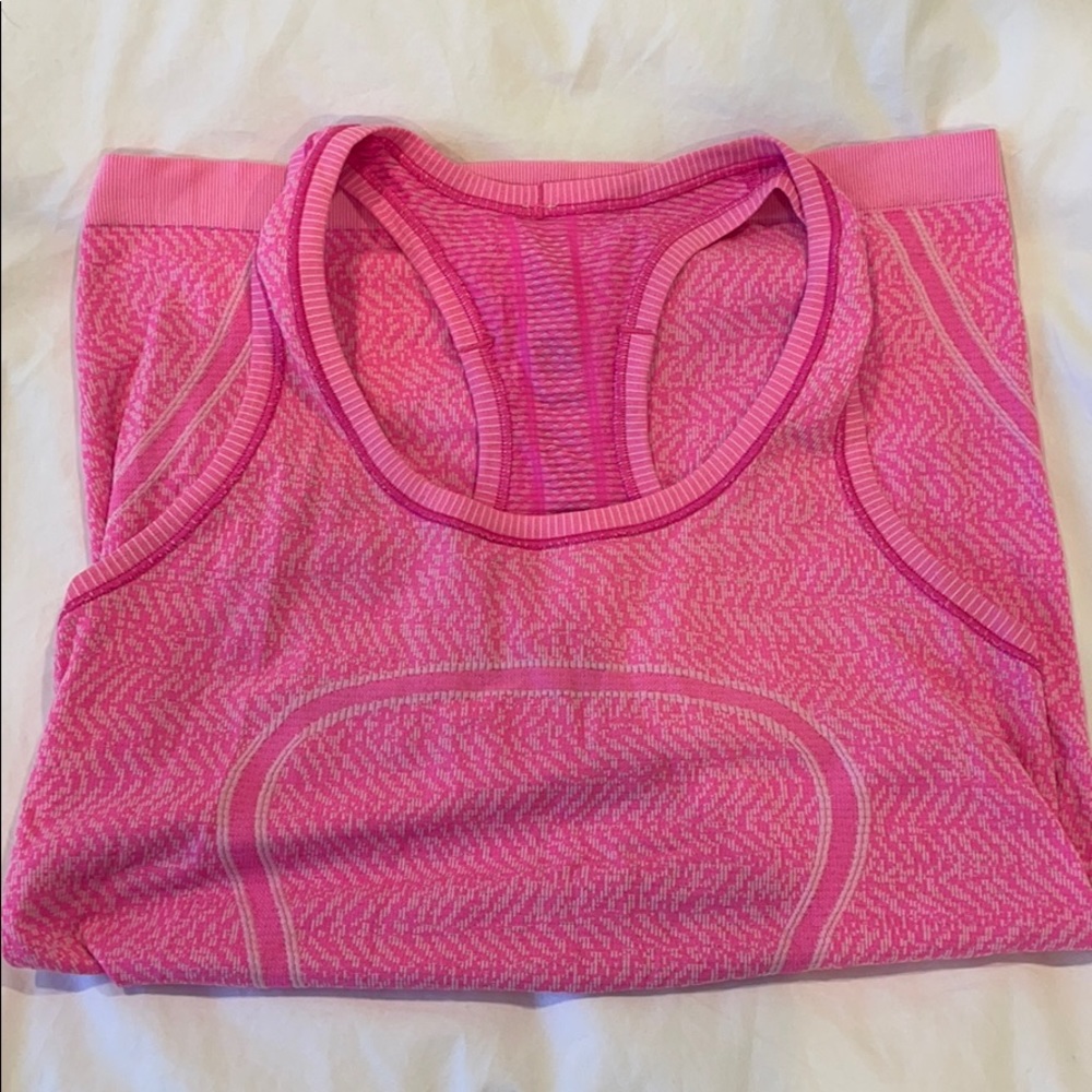 Lululemon workout tank